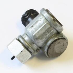 667ab1.272n Stewart Warner 667ab1 Gm Muncie 4 Speed Usa Speedometer Cable Adapter