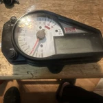 2002 Suzuki GSXR1000 Gauge Cluster 34120-40F50 Please Read 25K. Fixed Price $199.00.