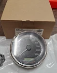 Oem Harley 5" Calibrated Km/h Analog Digital Speedometer Softail Flst 67197-11A. Fixed Price $399.99.